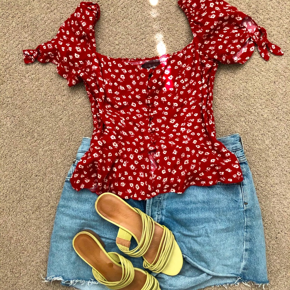 REFORMATION red short sleeve top